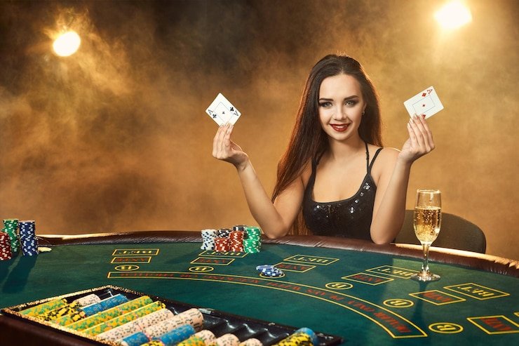 Dasbor multi-olahraga omtogel menampilkan pertandingan Liga 1 dan Piala AFF